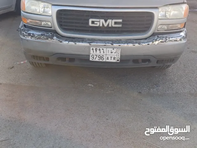 GMC Yukon 2001 in Al Riyadh