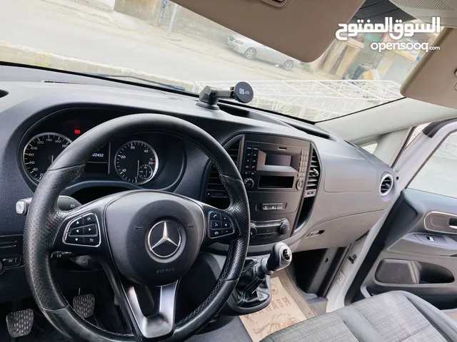 Mercedes Benz V-Class 2018 in Jerash