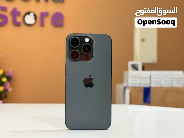 iPhone 15 pro 256 GB like new condition very clean no scratches