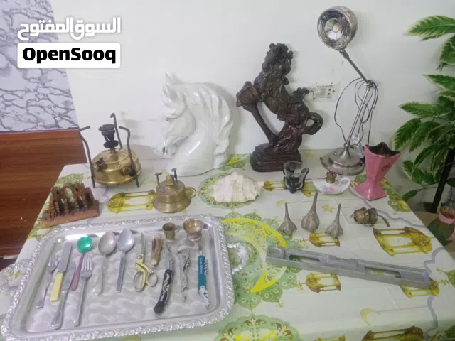 تحف ومناظر ونحاسيات قديمه للبيع في اربد بسعر مناسب للجميع
