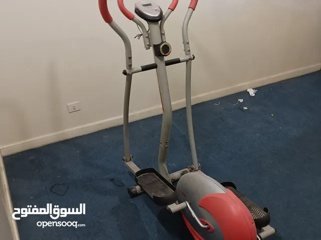 جهاز دراجة إهليلجية Elliptical Bike للتمرينات الرياضية البدنية في المنزل مستخدم نظيف جداً.