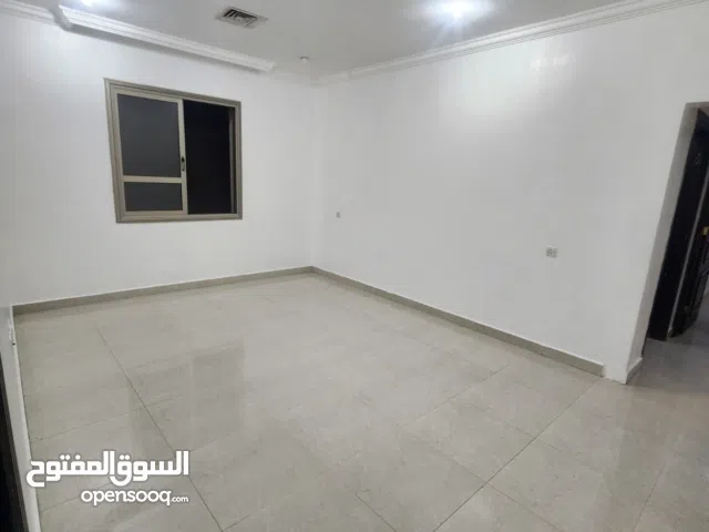 110 m2 2 Bedrooms Apartments for Rent in Al Ahmadi Sabahiya