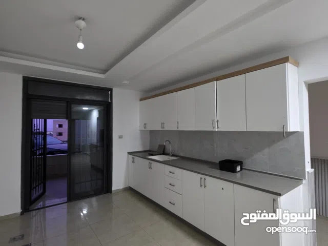 130 m2 3 Bedrooms Apartments for Sale in Ramallah and Al-Bireh Birzeit