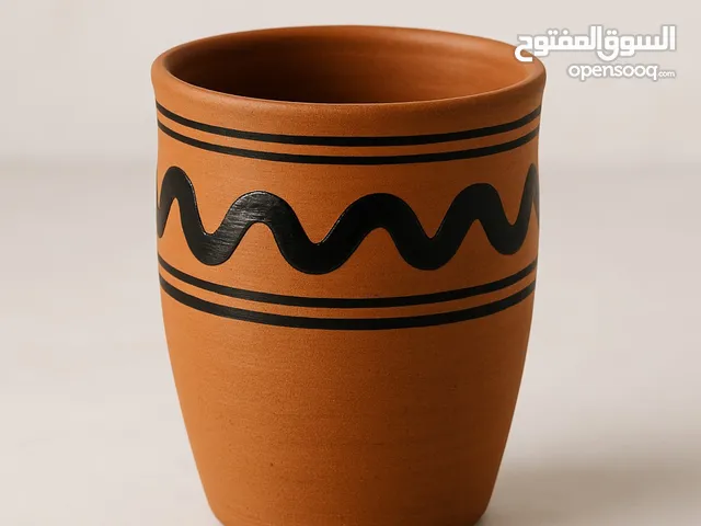 كأس فخار طبيعي لشرب الماء – يحافظ على برودة الماء ويمنح نكهة مميزة
