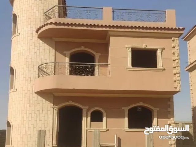 270 m2 More than 6 bedrooms Villa for Sale in Cairo Other