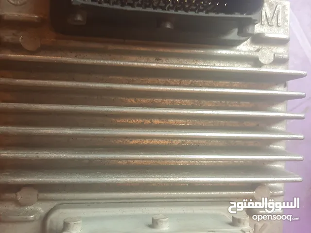 Computer Chips Mechanical Parts in Chouf