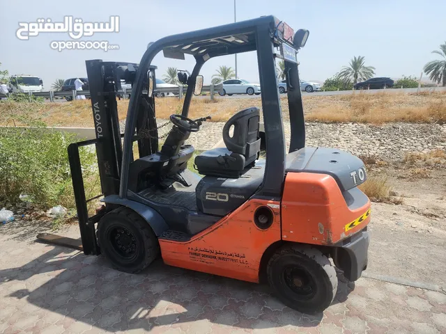 رافعة شوكية 2018 بحالة جيدة جدا