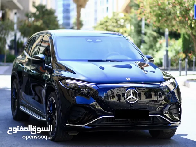 للبيع مرسيدس MERCEDES EQS 580 SUV 4MATIC موديل 2023 كهربائية بالكامل 7 مقاعد فل كامل