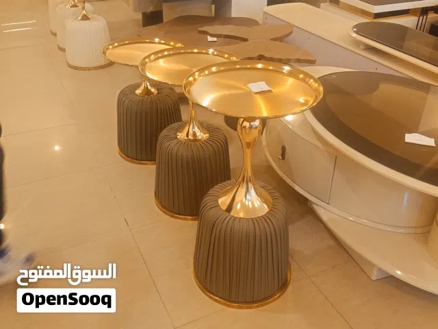 طاولات عصريه