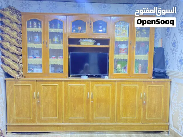 معرض كامل مع بوفيه