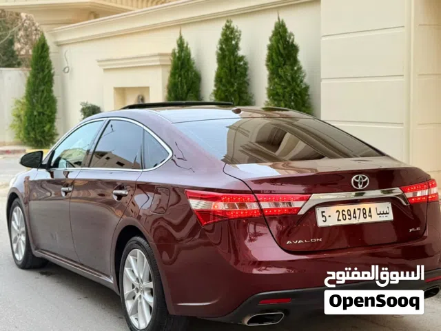 تويوتا اڤالون