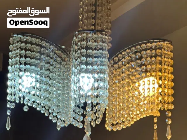 ثريات كرستال للبيع عدد2ثرية وسهارة جانبية