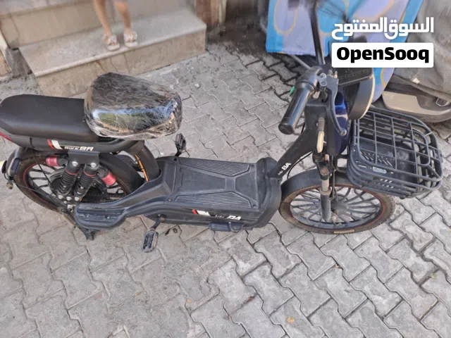 دراجة شحن 2025نظيفة .