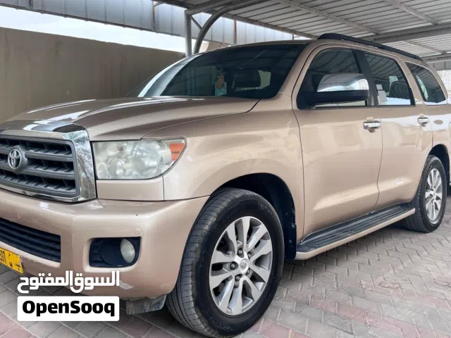 2014 تويوتا سيكويا Limited