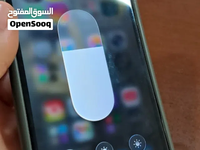 Apple iPhone 11 64 GB in Muscat