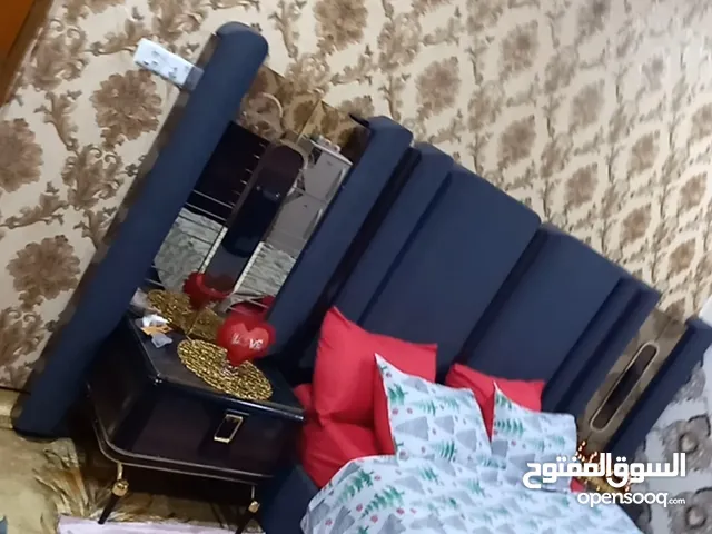 غرفه اخشاب تركي موديل فخمه تركي اصلي لون كحلي سعر الشراء3250 سعر البيع 2مليون وبيه مجال