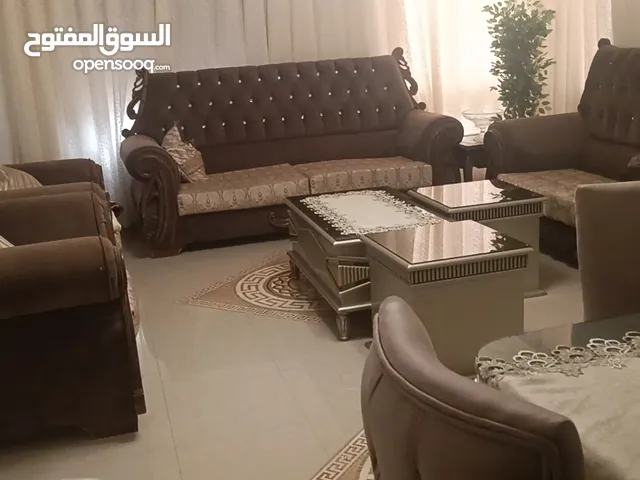 طقم كنبايلت ضيوف من مفروشات شهوان جدا ثقيل ومرتب بسعر مغري 250دينار