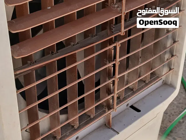 كونفيرا  حجم وسط  شغاله ارتفاع 117 عرض 70 عمق 40
