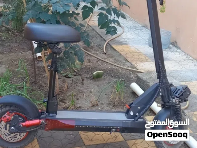 سكوتر جديد للبيع بسبب الحاجه مبلغ 98 قابل للتفاوض