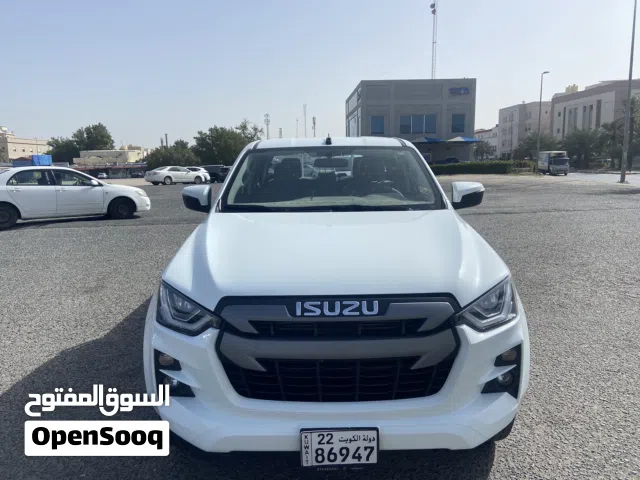 2023 ايسوزو D-ماكس LS