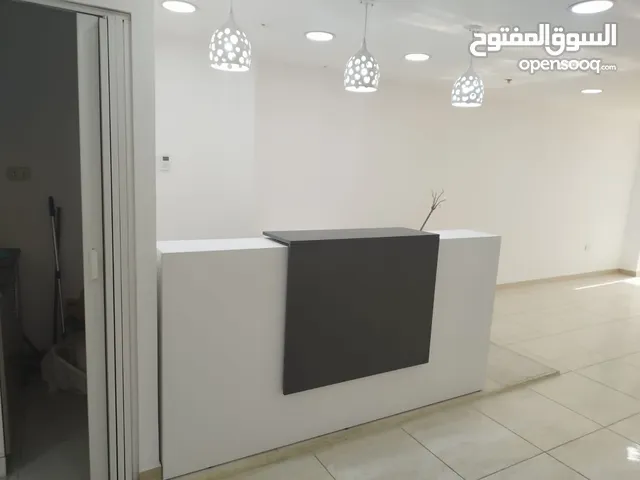 كاونتر استقبال مع ملحقاته للعيادات و المكاتب