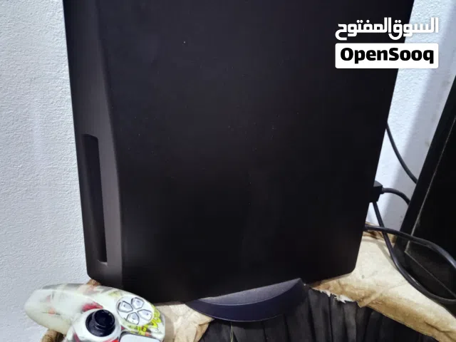 ps5 شبة جديد أستعمال نضيف ومعاه ذراعين اصليات