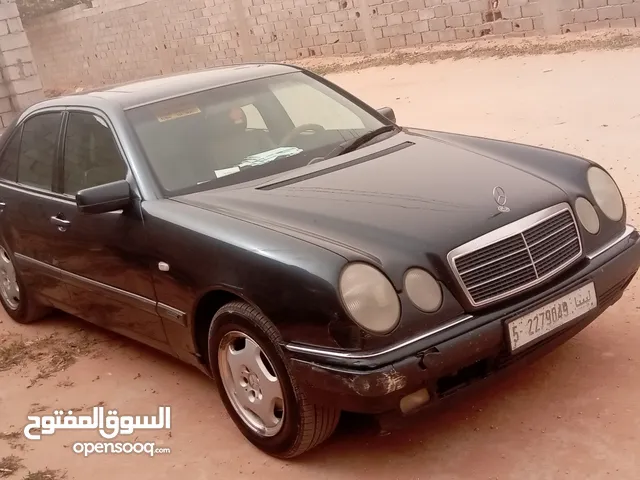 Mercedes Benz E-Class 1999 in Misrata