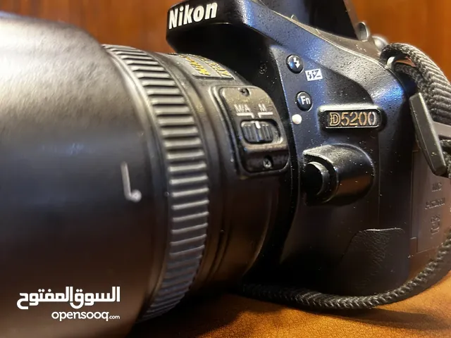 كاميرا نيكون 5200d للبيع بسعر مغري مع عدسات عدد 2