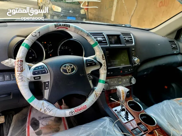 New Toyota Highlander in Sana'a