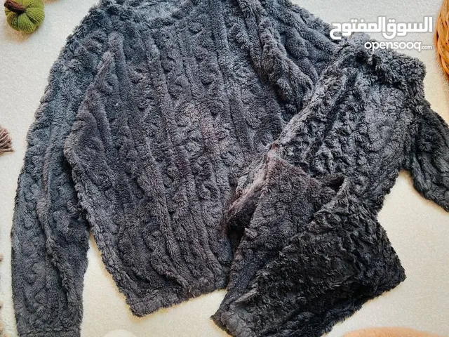 تخفيضات تراك نسائي فرو ناعم محفر درجة اولى فري سايز من وزن 50 الى 80 كيلو القطعة