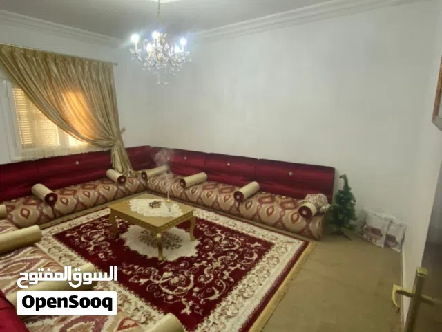 عقار شقه دور الأرضي