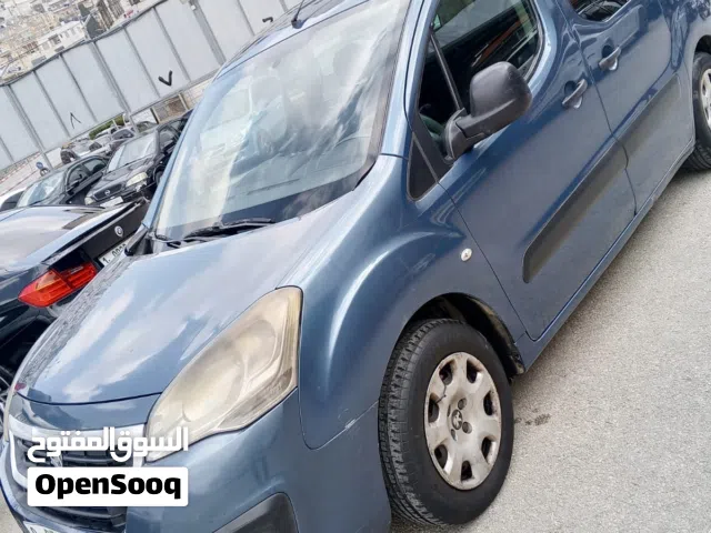 2017, بيجو, بارتنر, Standard
