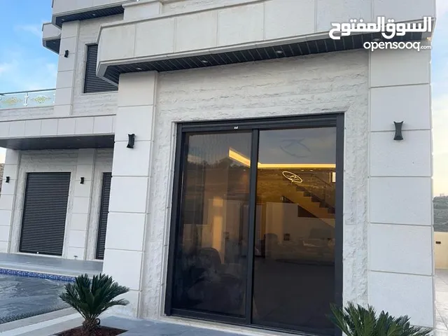 270 m2 2 Bedrooms Villa for Sale in Amman Naour