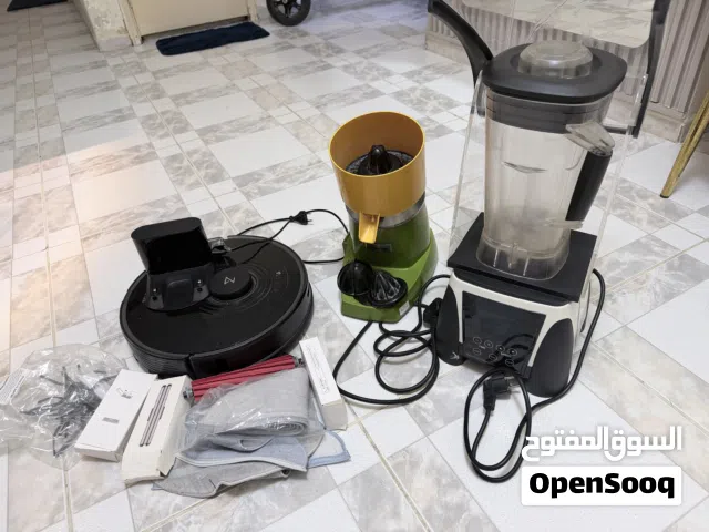 خلاط كهربائي ايطالي  ماكينه لعصر البرتقال  روبوت للتنظيف الكهربائي عبر التطبيق
