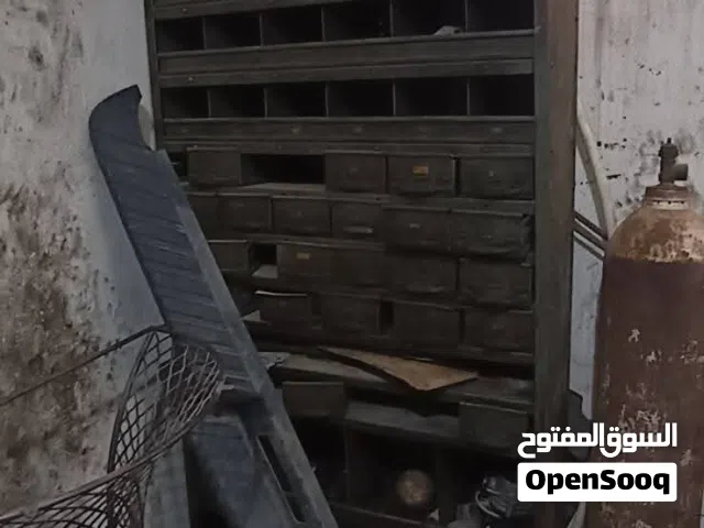 دلابين حديد حالة ممتازة كريك جمل وكريك تمساح شغال ممتاز وكمبرسوري شغال ممتاز للبيع مكان