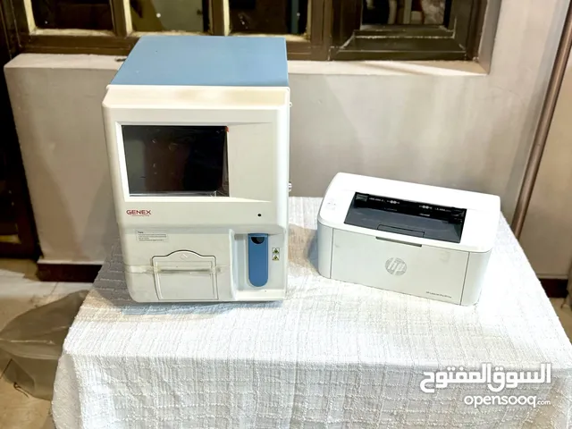 أجهزة مختبر طبية مستخدمة نضافة 100% العنوان بغداد موجود توصيل لجميع المحافظات