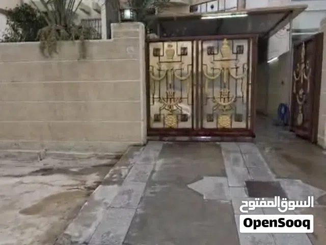 320 m2 More than 6 bedrooms Townhouse for Sale in Baghdad Yarmouk