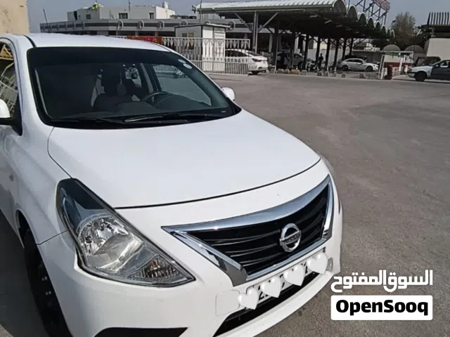2022 نيسان صني Standard