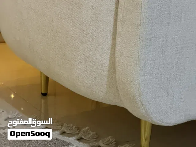 كنب كبير ب45 & صوفه مع سرير من دانوب ب40