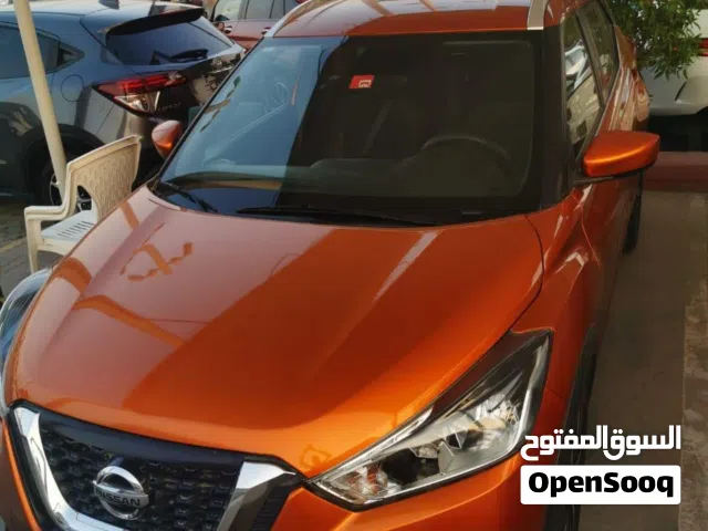 للبيع نيسان كيكس بحاله ممتازه