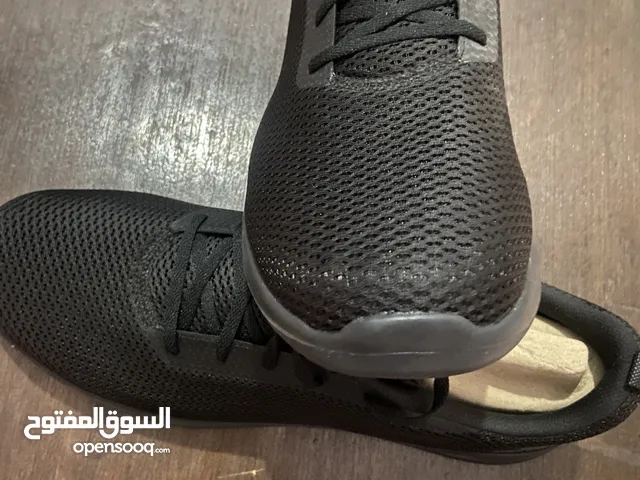 Sketcher GoWalk New Black color