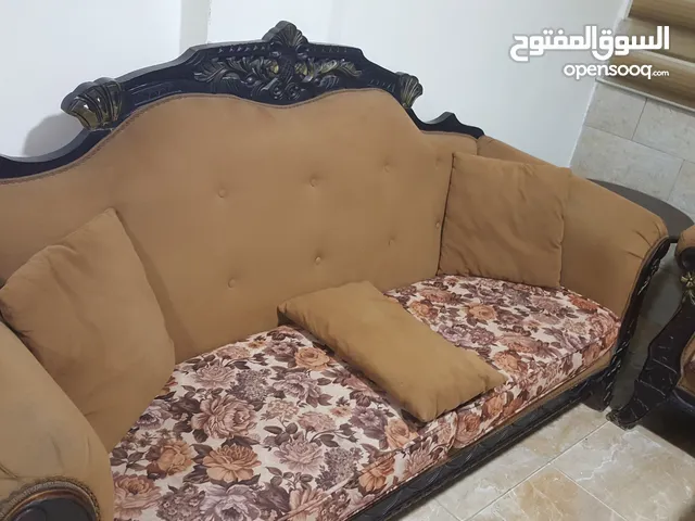 طقم كنب استعمال خفيف سعر مغري خشب سويد