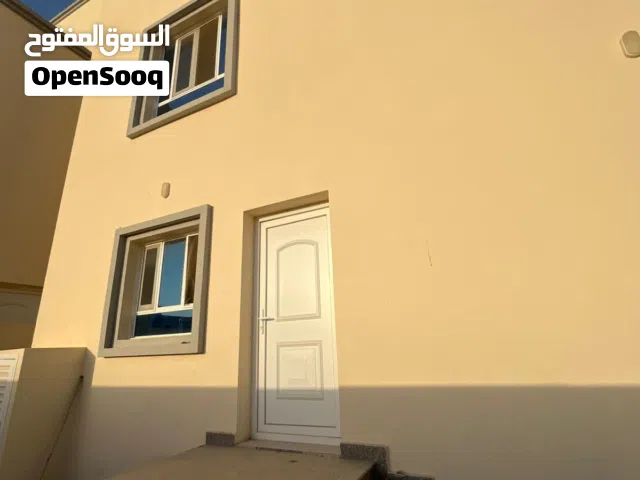 المعبيلة فيلا للبيع بسعر رائع