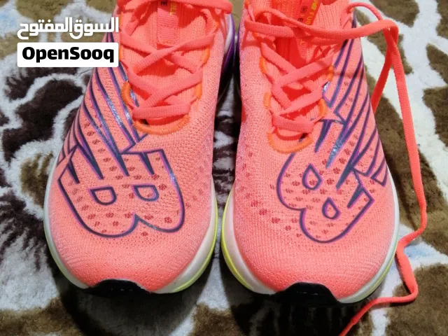 شوز نيو بالانس مقاس 41 ميرور أورجينال أعلي خامه