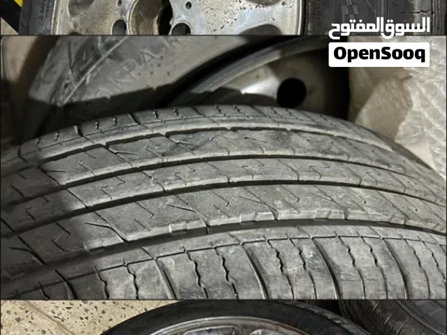 عرطه اربع كفرات مع الجنوط مرسيدس ارنب نيكل جديد كرت مضمون من اي عيب ما قد استخدمهن