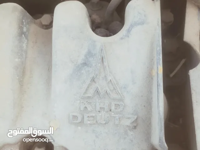 كمبريسه للبيع بدها شويت صيانه بدون عده كل ايشي واضح