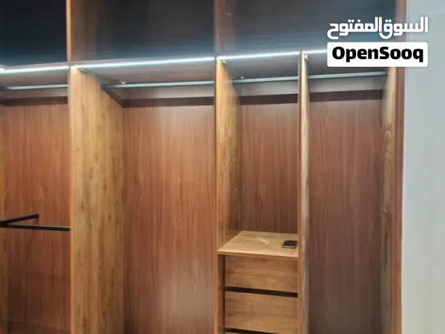 نجار تفصيل الخزائن والصيانه بجميع أعمال النجارة