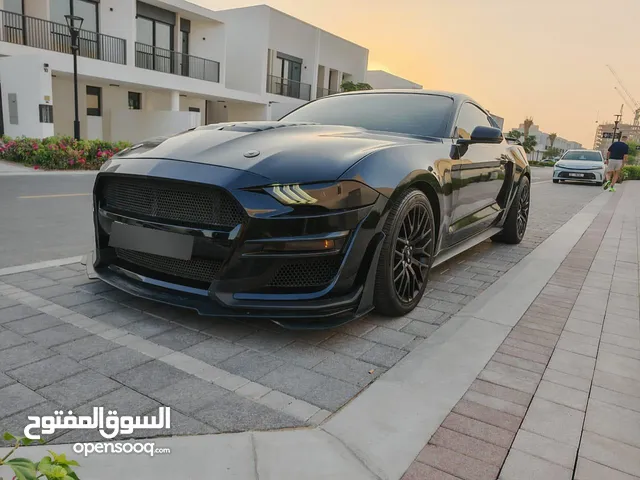 Mustang V8 performance package USA specs AT