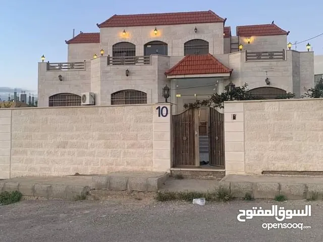440 m2 5 Bedrooms Villa for Sale in Madaba Other