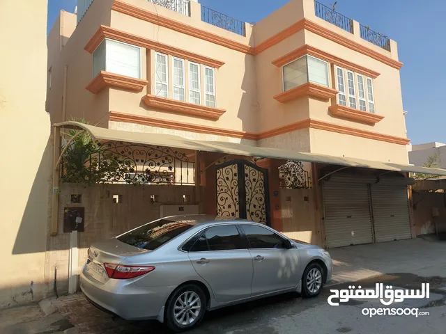 550 m2 More than 6 bedrooms Villa for Sale in Central Governorate Isa Town
